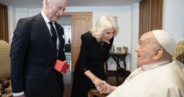Stire din Actualitate : Prinţul William îl va reprezenta pe Regele Charles al III-lea la funeraliile Papei Francisc