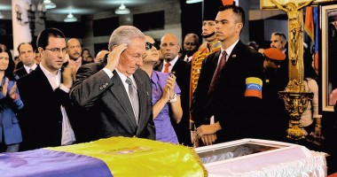 Stire din Actualitate : Corpul lui Hugo Chavez nu va mai fi îmbălsămat