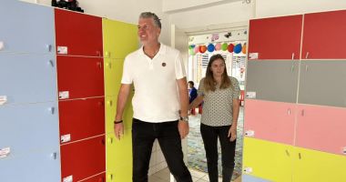 Stire din Politică-Administrație : Edilul din Năvodari, Florin Chelaru, vizită la creşa din localitate