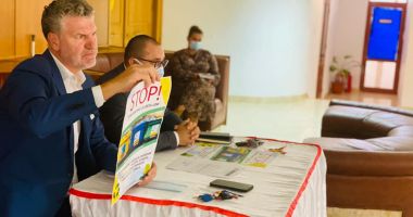 Primarul Florin Chelaru, întâlnire cu reprezentanţii asociaţiilor de proprietari din Năvodari - 2