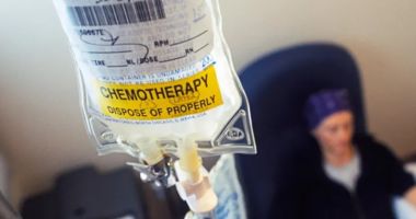 Stire din Sănătate : Cum să ne ferim de factorii care pot declanșa apariția cancerului. Reguli cu care ținem boala la distanță