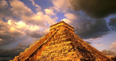 Stire din Actualitate : "Apocalipsa" mayașă: 15.000 de vizitatori așteptați la Chichen Itzá