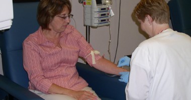 Stire din Sănătate : Cancerul românilor, depistat în stadii avansate