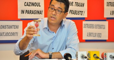 Stire din Politică-Administrație : Chiru îi cere lui Mazăre demisia de onoare