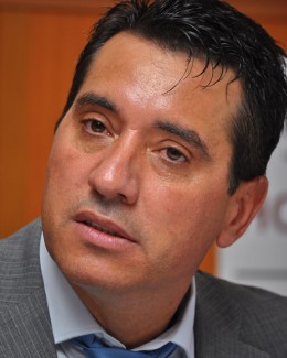 Prefectul Palaz, lovitură cu manta la Gigi Chiru - 2
