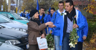 Chiru le multumește constănțenilor care îl susțin pentru un mandat de senator / Galerie foto - 3