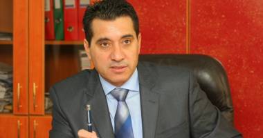 Stire din Eveniment : Senatorul PDL GIGI CHIRU, urmărit penal de DNA / Acuzat că ar fi cerut mită 1,5 milioane euro