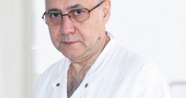 Stire din Sănătate : Asociația Europeană de Chirurgie are un nou președinte. Iată cine este