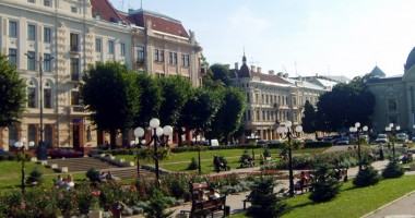 Stire din Actualitate : UE îi promite Republicii Moldova  o aderare mai grabnică