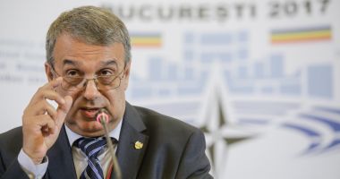 Stire din Politică-Administrație : Au apărut primele "victime" ale lui Vergil Chițac. ÎNCĂ TREI PERSOANE INFECTATE