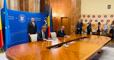 Primarul municipiului Constanţa, Vergil Chiţac, a semnat proiectul de finanţare pentru noul CET - 2