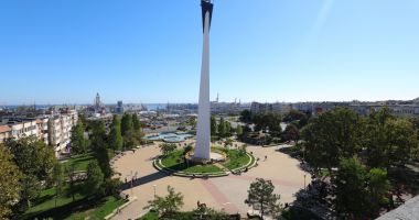 Stire din Politică-Administrație : Administraţia locală din Constanţa modernizează Parcul de la Far
