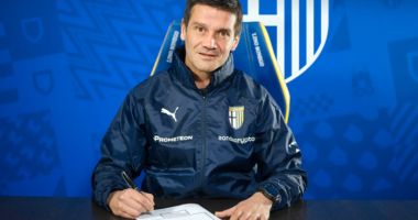 Stire din Sport : Cristian Chivu a fost numit oficial pe postul de antrenor al italienilor de la Parma