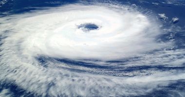 Stire din Social : Un ciclon polar lovește România! Meteorologii anunță lapoviță, ninsoare și temperaturi scăzute