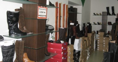 Stire din Economie : Cifra de afaceri a comerțului a crescut cu doar 0,5%, în 2013