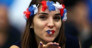 Campionatul European al FANELOR! Imagini încântătoare surprinse în tribune la Euro 2016 - 9