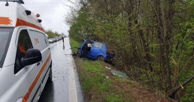 GALERIE FOTO/VIDEO. Accident rutier cu 4 persoane încarcerate, la ieșire din Murfatlar - 5