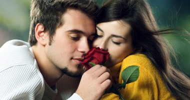 Stire din Diverse : Patru lucruri pe care bărbații le consideră sexy la femei