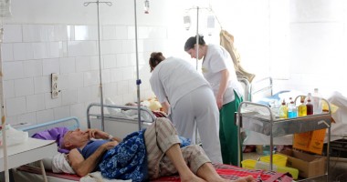 Stire din Sănătate : Cine este de vină  pentru haosul din spitale?