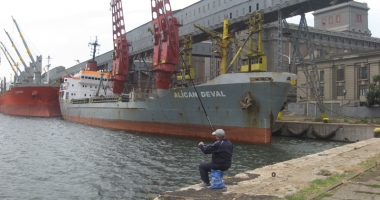 Stire din Economie : Cine e vinovat de prăbușirea traficului de mărfuri în porturile maritime românești?