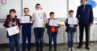 Stire din Sport : Cine sunt micii regi ai Cupei Primăverii la șah