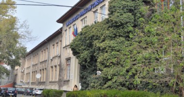 Stire din Cultură-Educație : Cine sunt  cei mai tari universitari constănțeni