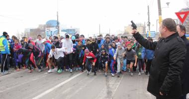 Stire din Sport : Galerie FOTO. Cine sunt câștigătorii Crosului 1 Decembrie