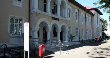 Artistul Radu Horobăț își prezintă ultimele lucrări