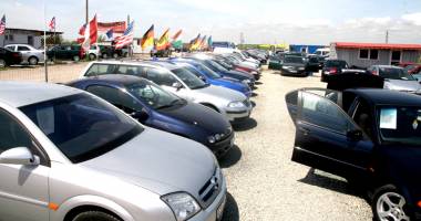 Stire din Eveniment : RABLA 2015 - Cine vrea mașină nouă poate primi de la stat 9.500 de lei