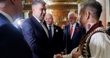 Stire din Politică-Administrație : Ciolacu: Renunţarea la vize şi programul Visa Waiver vor deveni realitate din anul 2025