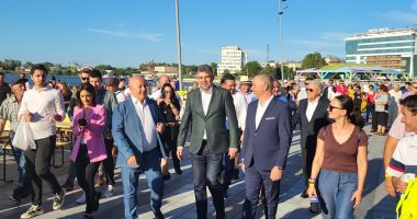GALERIE FOTO/Marcel Ciolacu inaugurează faleza Ivan Patzaichin din Tulcea - 4
