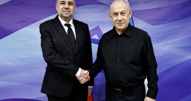 Stire din Politică-Administrație : Premierul Marcel Ciolacu s-a întâlnit, în Israel, cu omologul său