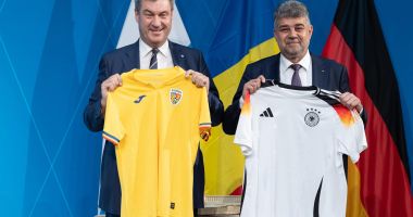 Stire din Actualitate : Marcel Ciolacu şi omologul său german au făcut schimb de tricouri ale naţionalelor de fotbal