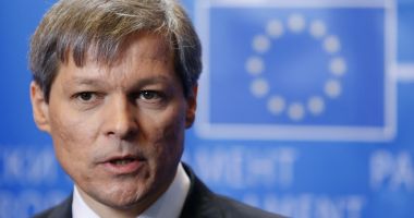 Stire din Politică-Administrație : Cioloș: "Cel mai slab Guvern din istorie. 1 milion de euro votul!"