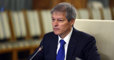 Stire din Politică-Administrație : Candidează Cioloș la prezidențiale?  "Sunt gata să-mi asum decizia partidului"