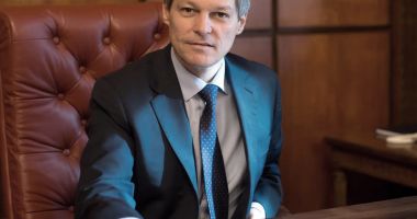 Stire din Politică-Administrație : Dacian Cioloș își face partid. "La alegerile europarlamentare intrăm în joc"