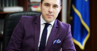 Cine sunt și ce pregătire profesională au noii miniștri - 5