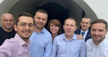 Stire din Politică-Administrație : Ciprian Ciucu își anunță candidatura la șefia PNL București. Are sprijinul lui Florin Cîțu