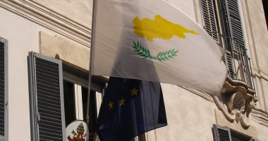 Stire din Actualitate : Costurile planului de salvare a Ciprului au crescut de la 17,5 la 23 de miliarde de euro