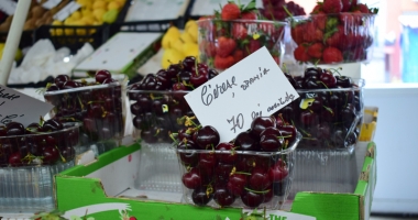 120 lei kilogramul de cireșe! Fructe la prețuri exorbitante în piețele constănțene - 3