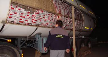Stire din Economie : VIDEO. Cisternă plină de țigări de contrabandă, în portul Constanța