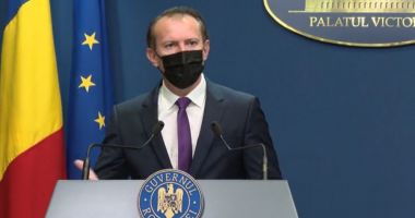 Stire din Politică-Administrație : Florin Cîţu nu exclude ca miniştrii USR PLUS să-şi retragă demisiile după discuţia cu Klaus Iohannis