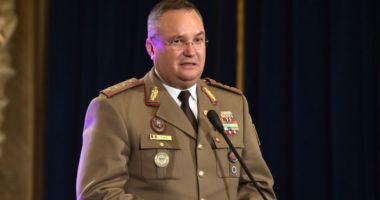 Stire din Eveniment : Bătălia pentru șefia Armatei. Generalul Ciucă, parte în procesul MApN - Iohannis