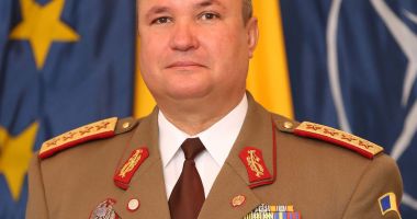 Stire din Eveniment : Atac la Ciucă. "Migrarea către politică a unui general al Armatei României - inacceptabilă!"