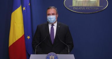 Stire din Politică-Administrație : Masca la exterior ar putea fi eliminată! Nicolae Ciucă: „Mâine vor fi decise măsurile de sărbători”