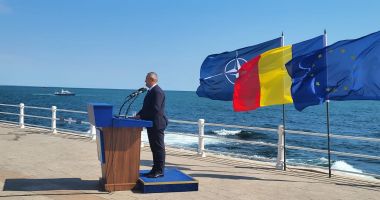 GALERIE FOTO/ Ziua Marinei Române, organizată cu mare fast la Constanța. Ce oficialități și-au făcut simțită prezența la eveniment - 8