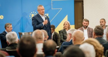 Stire din Politică-Administrație : Nicolae Ciucă: liderul care aduce o Românie prosperă și sigură