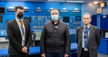 Stire din Politică-Administrație : Premierul Nicolae Ciucă a vizitat Centrala Nuclearelectrică de la Cernavodă