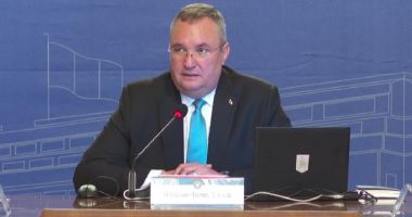 Stire din Cultură-Educație : Ciucă, mesaj pentru profesori: „Nu pot să le promit acum şi nu voi promite niciodată ceea ce nu se poate realiza”