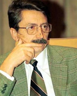 Stire din Politică-Administrație : Fostul ministru țărănist  Mircea Ciumara a murit